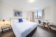 Oaks Sydney Castlereagh Suites