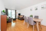 Compact 2 Bed Good Transport Links Compact 2 Bed Good Transport Links