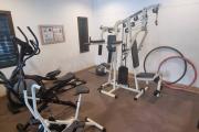 2 Bedrooms Condo - Quiet and Cozy (Free Parking)