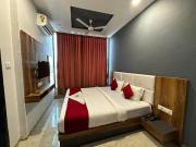 Hotel Dumas Near Airport