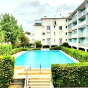 Front de Mer et Grande Piscine pour un appartement chic et cosy, appartement en résidence à Canet en Roussillon, à 10 minutes de Perpignan Front de Mer et Grande Piscine pour un appartement chic et cosy, appartement en résidence à Canet en Roussillon, à 10 minutes de Perpignan