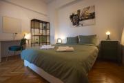 Ultracentral Hong Kong 3 Bdrm apartment Ultracentral Hong Kong 3 Bdrm apartment