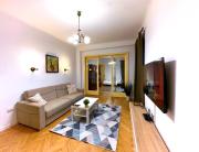 Ultracentral Apartment 4 rooms - Old City Center -120 square meters -