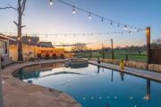 Golf Course Escape Private Pool & Games