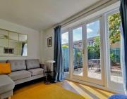 Kings Cross 4BR House - Garden & Free Parking