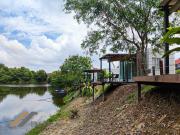 Evernent Lakeside Hideout