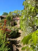Luxury Cottage with Swimming Pool