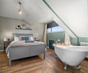 Spacious 4 bedroom Home, 2 Bath, Free Parking - Greatly Priced! Spacious 4 bedroom Home, 2 Bath, Free Parking - Greatly Priced!