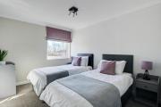 2 Minutes from MK Central by car- 2 Bed Apartment - 2 Free Parking spaces- Hosted by StayinMK 2 Minutes from MK Central by car- 2 Bed Apartment - 2 Free Parking spaces- Hosted by StayinMK