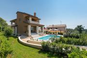 Beautiful villa Keli with pool in Vizinada