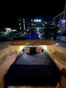 LUXURY 40 FOOT YACHT ON 5 STAR OCEAN VILLAGE MARINA SOUTHAMPTON - minutes away from city centre and cruise terminals - Free parking included