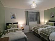 Charming Home in Stourport Sleeps10 with Wifi&Parking by PureStay Short Lets