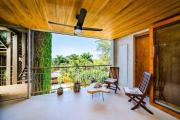 Spacious & serene with partial ocean & jungle view