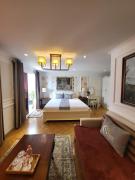 Top Ho Chi Minh Top Ho Chi Minh