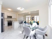 Stylish Home in Waterdown