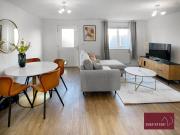 Jennetts Park, Bracknell - 2 Bedroom Home