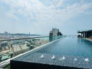 芭提雅市中心无边泳池公寓The Base Central