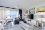 Top Uvongo Beach