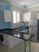 Schöne Europäische 3 Zimmer Wohnung in Al Dahar