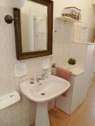 Top Chiavari