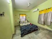 Beautiful 2bhk centrally located with free parking