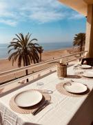 Precioso apartamento con chimenea y vistas al mar