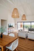 Top Pearly Beach