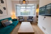 Stunning Stay - Fast Wi-Fi - Garden - Walk to Town