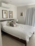 Casa Tropicana Villa with Ocean Views - Steps from Beach Surfs Up!