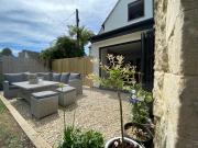 Large Stylish Luxury Cotswold Cottage - ideal for families, w EV charging Large Stylish Luxury Cotswold Cottage - ideal for families, w EV charging