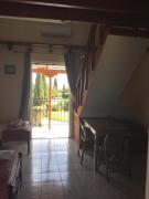 Top Lakithra Top Lakithra