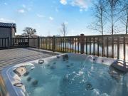 2 Bed in Woodhall Spa 94179