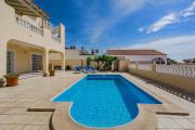 Villa El Yuka with heated pool