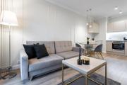 Close-GA-Luxury Apartment&Mennica Residence