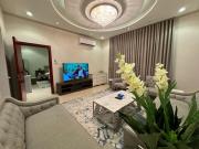 شقة فاخرة غرفة وصالة النرجس 20