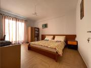 Private Rooms - City & Mountain Views & Free Parking & WiFi