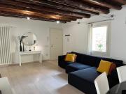 Ca Del Vecio, in centro storico, Piazza Garibaldi