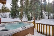 9 Mi to Slopes! Hot Tub Hideaway in Breckenridge