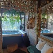 LOVE ROOM VAR SIANDAKI