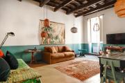 Charming apartment in Monti, steps to Colosseum