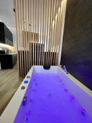 Ocean Black jacuzzi Ocean Black jacuzzi
