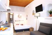 Whitelist Apartment NEW in Mykonos Town