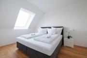 SYMPHONY Apartments 39 - Modern Loft with Terrace and Grill in Central Location