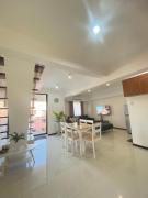 Airport Layover Loft Condo by A&C