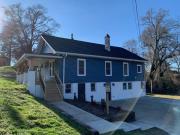 Lincolnton Rail Trail Downtown Family Home - Newly Renovated Walk to Main St and Splash Park