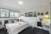 King bed Apt Study Homebush Sleeps 3