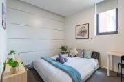 2BR Apt in Hurstville 1Min To Train Station Sleep 8