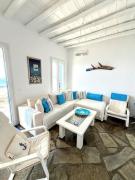Aggelikis Cycladic Villa by Hostandros