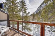 Downtown Frisco Townhome about 1 Mi to Lake Dillon!