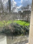 Garden View Flat on Georgian Square in Fitzrovia